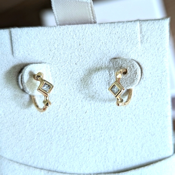 Kendra Scott Michelle 14k Diamond Huggie Earrings - Picture 2 of 6